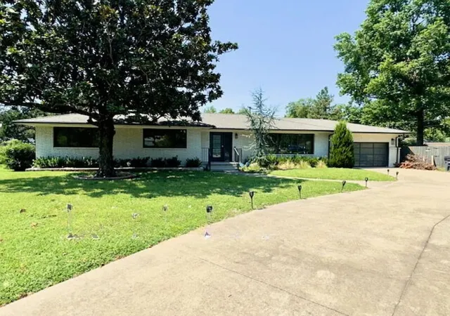 Single family home for sale at 4051 E 46th Place, Tulsa, OK 74135 | MLS# 2632571