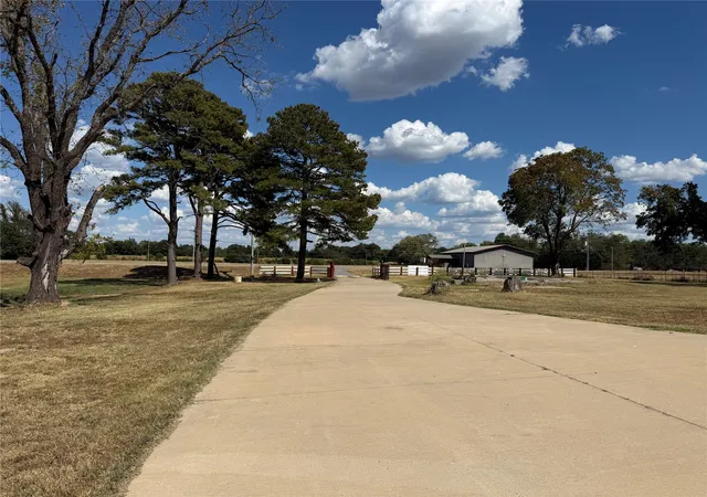 Photo 3 of Single family home for sale at 629 S Highway 59, Watts, OK 74964 | MLS# 2633539 | Listing updated on 2026-09-17