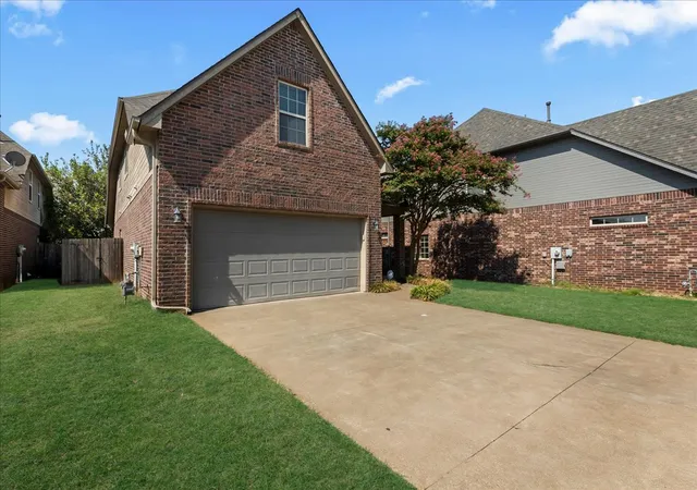 Photo 2 of Single family home for sale at 11112 S Birch St, Jenks, OK 74037 | MLS# 2633314 | Listing updated on 2026-09-17