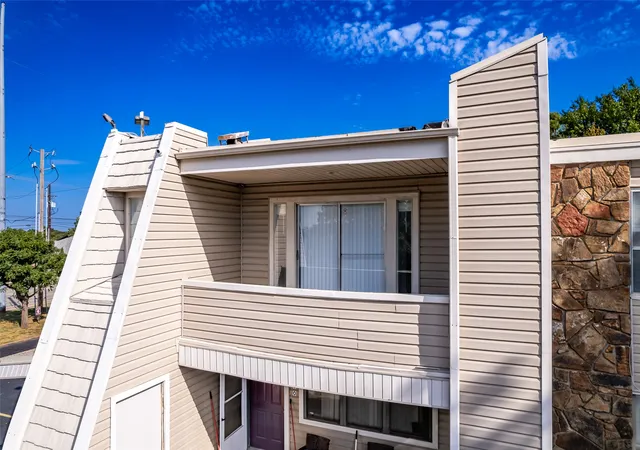 Listing Photo 5 - Condo for sale in building located at 7451 S Yale Ave, Tulsa, OK 74136 - Unit #230