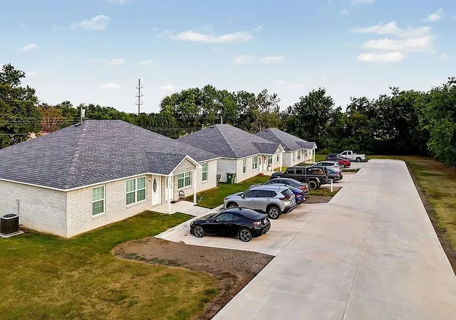 Photo 1 of Multi family home for sale at 920 Williams Ave, Sallisaw, OK 74955 | MLS# 2634241 | Listing updated on 2026-09-22
