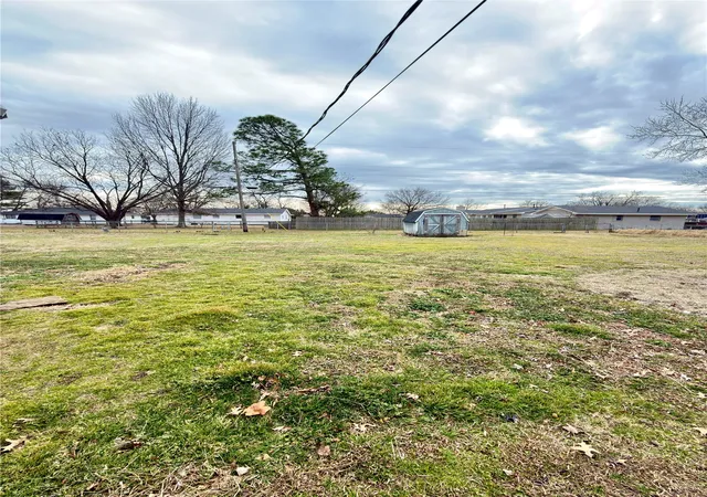 Photo 3 of Sale Pending at 908 W Commercial, Haskell, OK 74436 | MLS# 2634247 | Listing updated on 2026-09-21