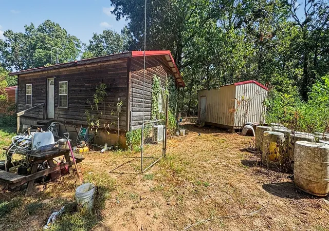 Photo 3 of Single family home for sale at 426197 E 743 Road, Stilwell, OK 74960 | MLS# 2633883 | Listing updated on 2026-09-17