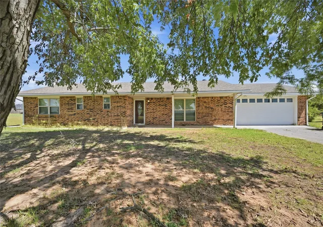 Photo 2 of Single family home for sale at 637 Highway 110, Davis, OK 73030 | MLS# 2631401 | Listing updated on 2026-10-01