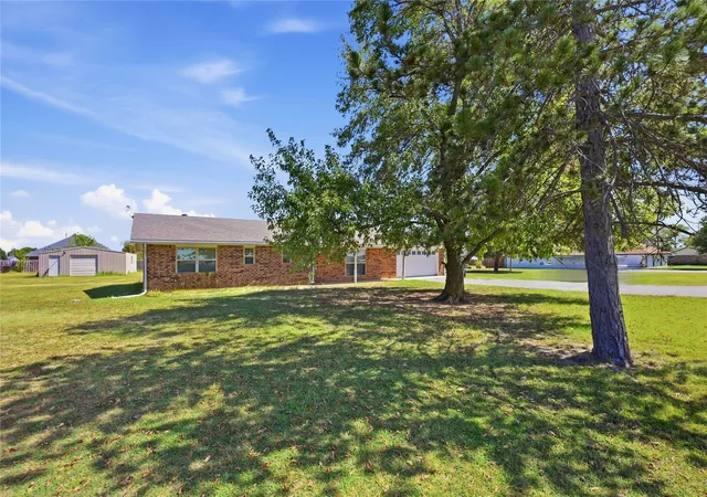 Photo 3 of Single family home for sale at 637 Highway 110, Davis, OK 73030 | MLS# 2631401 | Listing updated on 2026-10-01