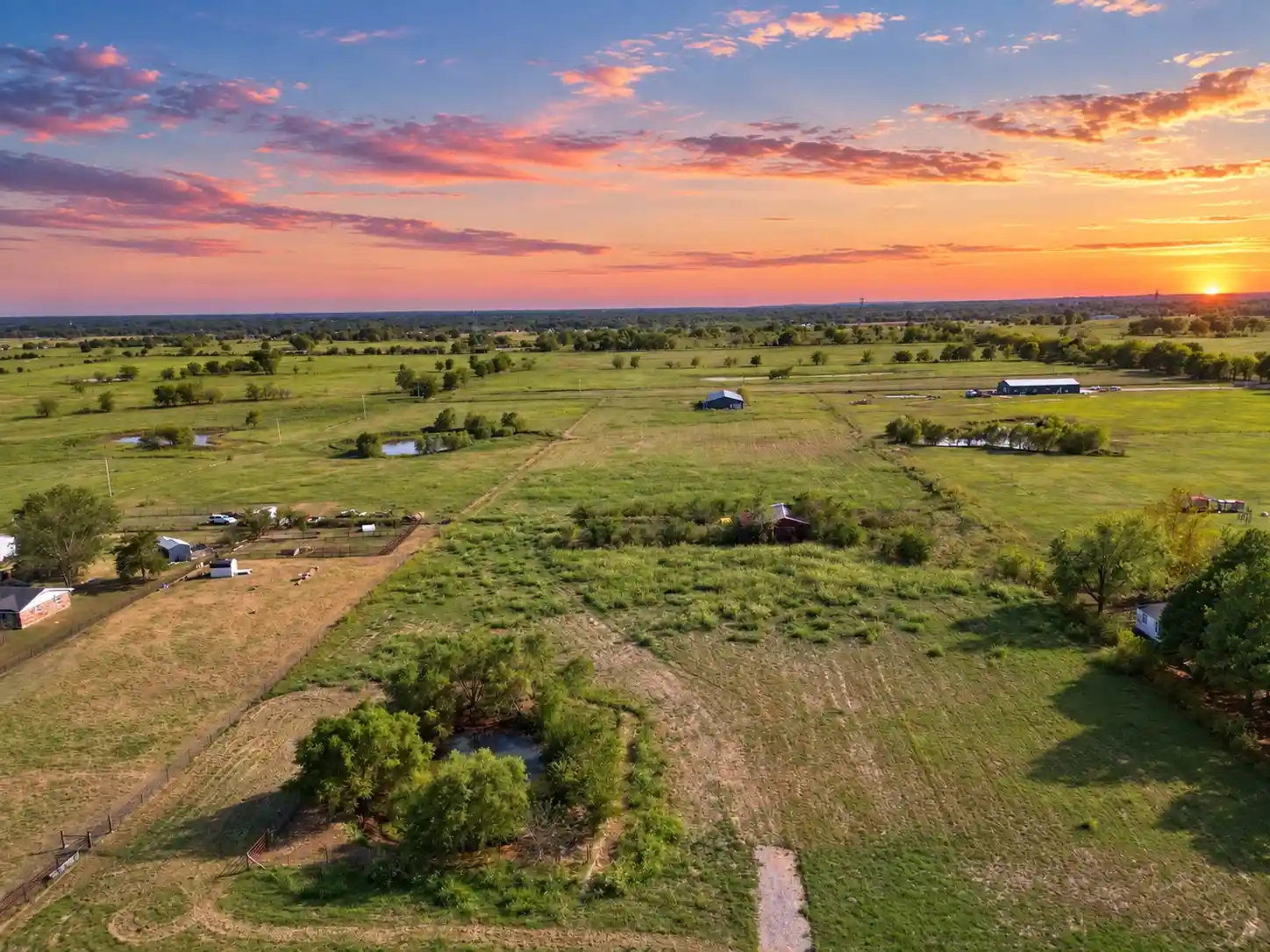 Photo 1 of Sale Pending at 21255 W Skelly Rd, Haskell, OK 74436 | MLS# 2634273 | Listing updated on 2026-10-12
