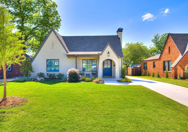 Photo 1 of Single family home for sale at 1540 S Columbia Pl, Tulsa, OK 74104 | MLS# 2634183 | Listing updated on 2026-09-17