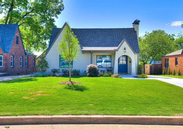 Photo 2 of Single family home for sale at 1540 S Columbia Pl, Tulsa, OK 74104 | MLS# 2634183 | Listing updated on 2026-09-17