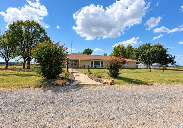 Photo 2 of Single family home for sale at 16610 Old Shamrock Hwy, Drumright, OK 74030 | MLS# 2634198 | Listing updated on 2026-10-01