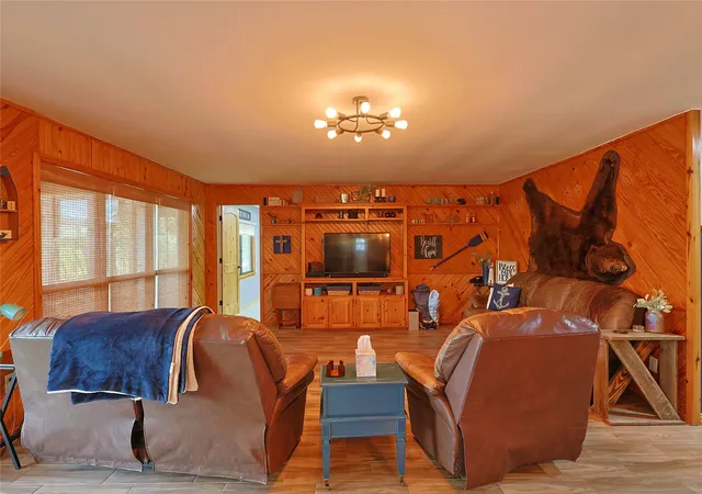 Photo 3 of Single family home for sale at 121922 S 4109 Road, Eufaula, OK 74432 | MLS# 2634097 | Listing updated on 2026-09-18