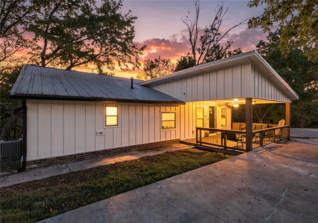Photo 2 of Manufactured home for sale at 18472 W White Raven Rd, Park Hill, OK 74451 | MLS# 2634326 | Listing updated on 2026-09-18