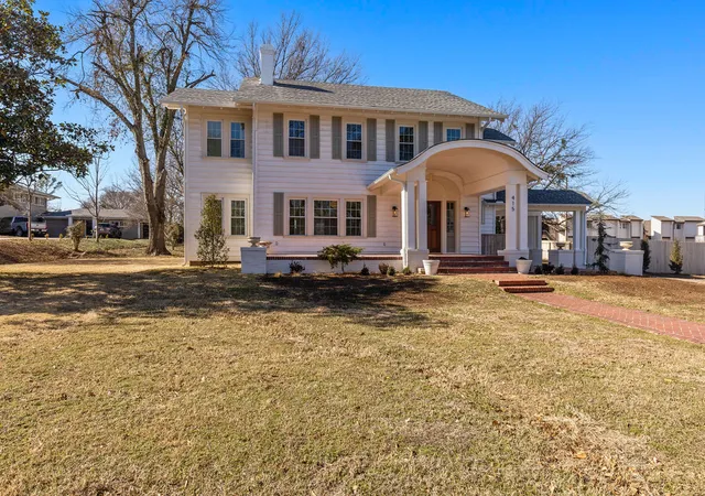 Photo 3 of Single family home for sale at 415 Sunset Dr, Ardmore, OK 73401 | MLS# 2634307 | Listing updated on 2026-09-21