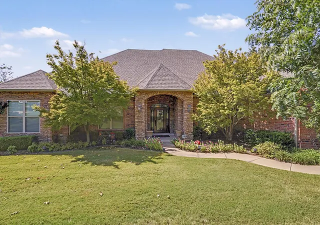 Photo 2 of Single family home for sale at 11190 S 55th West Ave, Sapulpa, OK 74066 | MLS# 2634344 | Listing updated on 2026-10-09
