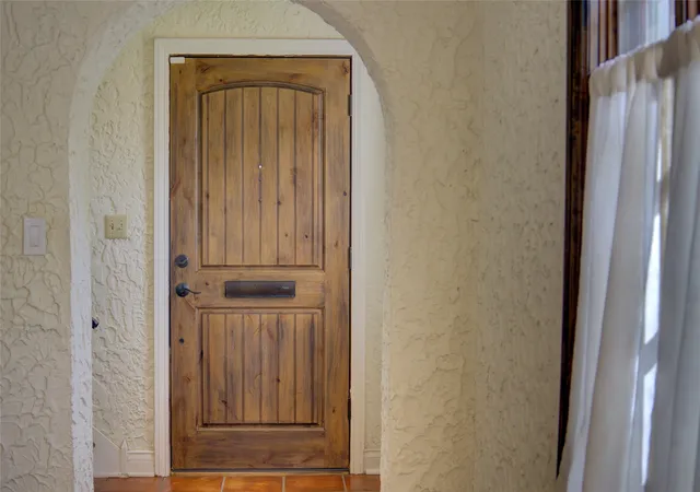 Photo 3 of Sale Pending at 2217 S Troost Ave, Tulsa, OK 74114 | MLS# 2634014 | Listing updated on 2026-09-22