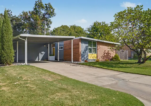 Photo 2 of Single family home for sale at 4939 E 26th Place, Tulsa, OK 74114 | MLS# 2634343 | Listing updated on 2026-10-12