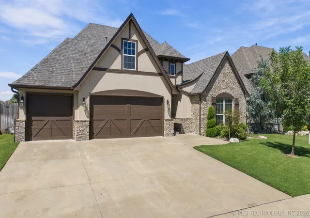 Photo 3 of Single family home for sale at 12544 S 71st East Ave, Bixby, OK 74008 | MLS# 2634201 | Listing updated on 2026-10-05