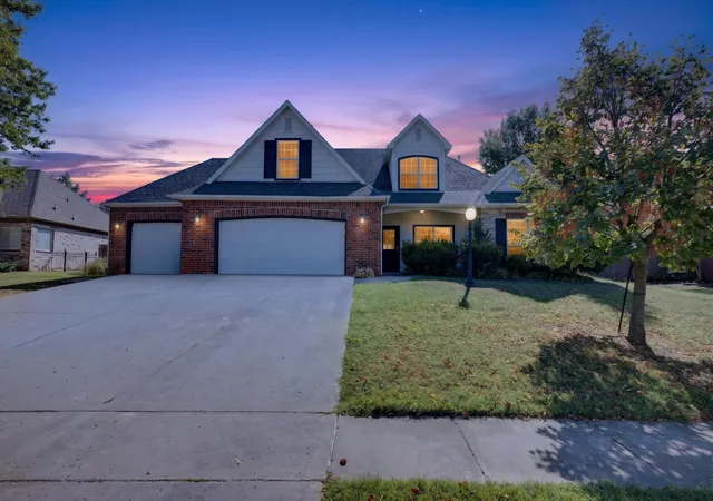 Photo 2 of Single family home for sale at 9303 N 103rd Eastavenue, Owasso, OK 74055 | MLS# 2634337 | Listing updated on 2026-10-09