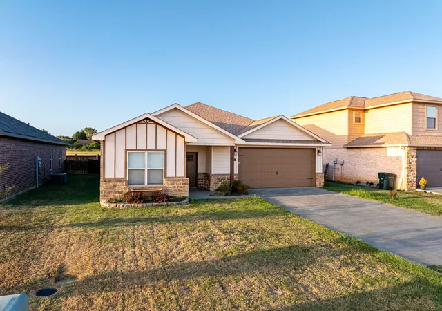 Photo 3 of Single family home for sale at 108 Tallgrass St, Calera, OK 74730 | MLS# 2634381 | Listing updated on 2026-09-18
