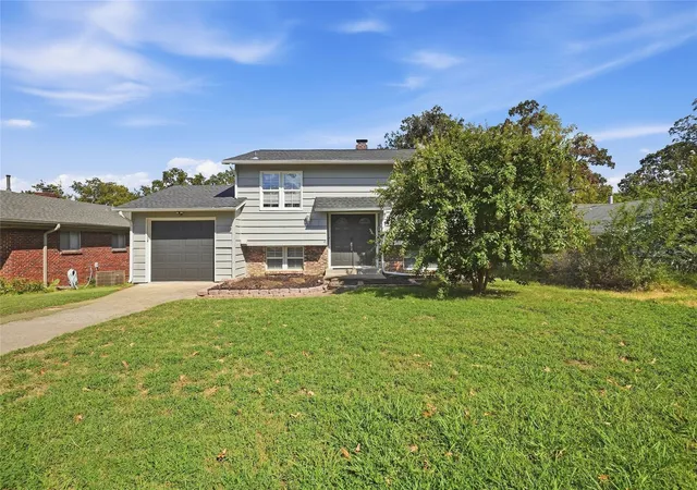 Photo 3 of Sale Pending at 5523 S 30th Westavenue, Tulsa, OK 74107 | MLS# 2634387 | Listing updated on 2026-09-23