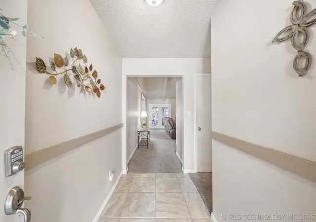 Photo 3 of Sale Pending at 2317 W Louisville St, Broken Arrow, OK 74012 | MLS# 2634409 | Listing updated on 2026-10-08