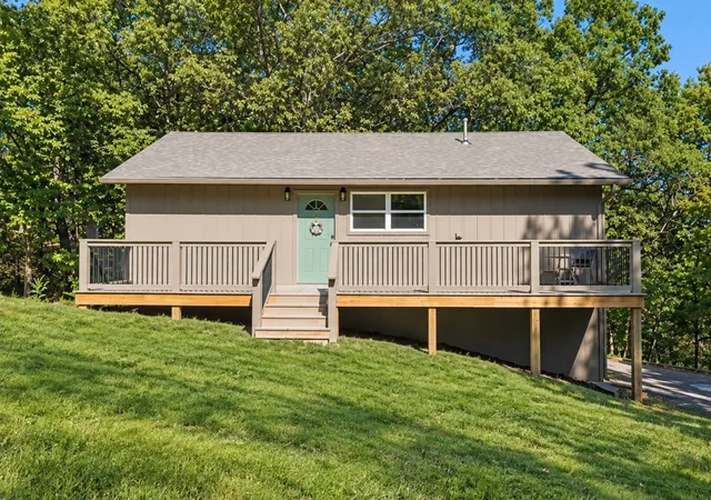 Single family home for sale at 10113 Flint Ridge Dr, Kansas, OK 74347 | MLS# 2634316