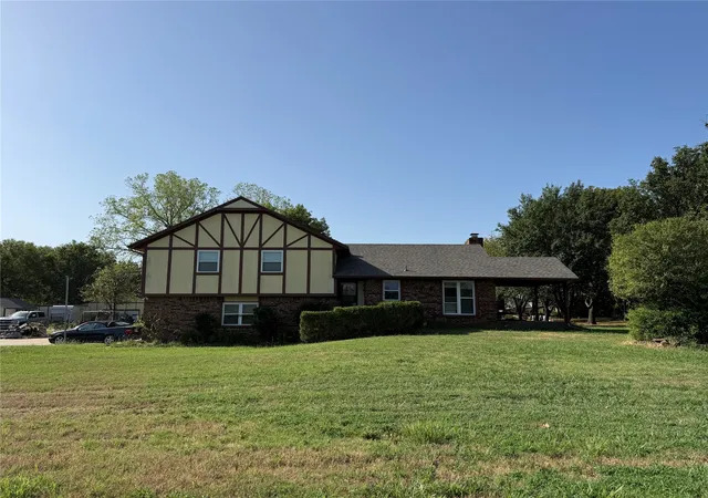 Photo 2 of Single family home for sale at 12584 E 111th Street N, Owasso, OK 74055 | MLS# 2634444 | Listing updated on 2026-10-01