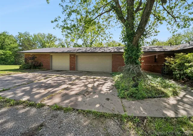 Photo 3 of Single family home for sale at 30875 S 171st Street, Coweta, OK 74429 | MLS# 2634394 | Listing updated on 2026-09-18