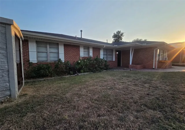 Photo 3 of Single family home for sale at 1917 11 Street, Ada, OK 74820 | MLS# 2634166 | Listing updated on 2026-10-08