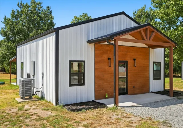 Photo 1 of Single family home for sale at 420492 E 1168 Road, Eufaula, OK 74432 | MLS# 2633989 | Listing updated on 2026-09-29