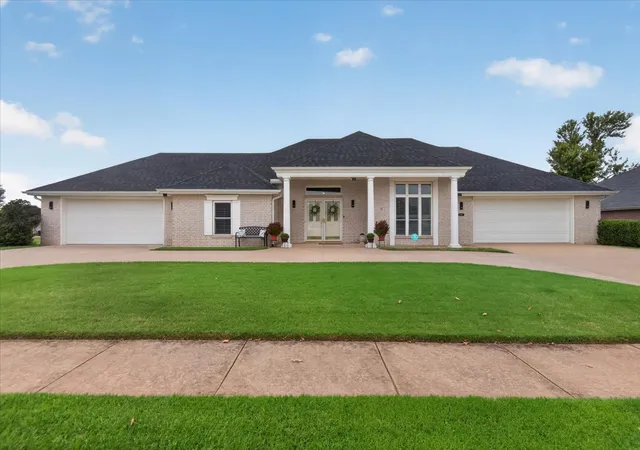 Photo 1 of Sale Pending at 309 Parkhill Ln, Bartlesville, OK 74006 | MLS# 2634296 | Listing updated on 2026-10-07