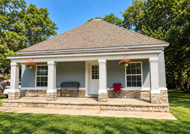 Photo 1 of Sale Pending at 417 N Muskogee Ave, Claremore, OK 74017 | MLS# 2634480 | Listing updated on 2026-10-05