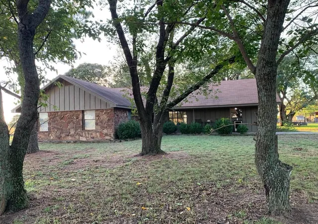Photo 2 of Single family home for sale at 2167 State Hwy 76, Wilson, OK 73463 | MLS# 2634219 | Listing updated on 2026-09-19