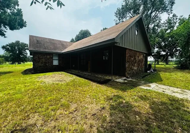 Photo 3 of Single family home for sale at 2167 State Hwy 76, Wilson, OK 73463 | MLS# 2634219 | Listing updated on 2026-09-19