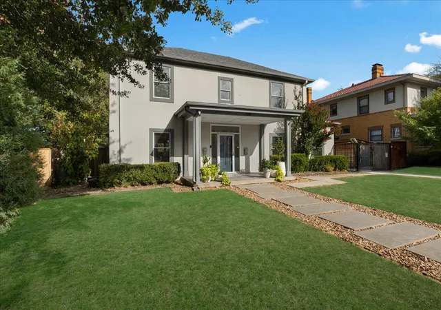 Photo 2 of Single family home for sale at 1215 S Owasso Ave, Tulsa, OK 74120 | MLS# 2633920 | Listing updated on 2026-10-09