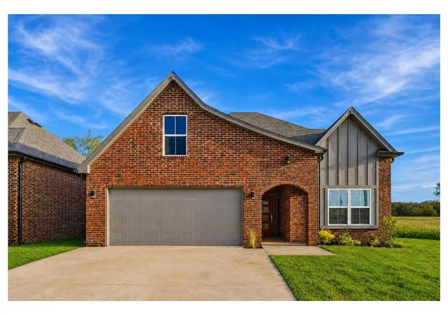 Photo 1 of Single family home for sale at 209 W Broadway St, Owasso, OK 74055 | MLS# 2632833 | Listing updated on 2026-09-19