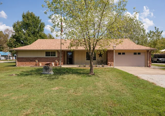 Photo 1 of Sale Pending at 701 Park Blvd, S Coffeyville, OK 74072 | MLS# 2634511 | Listing updated on 2026-10-27
