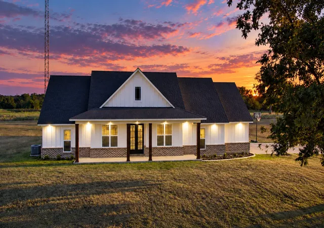 Photo 2 of Sale Pending at 803 Silver Valley, Durant, OK 74701 | MLS# 2634452 | Listing updated on 2026-09-24