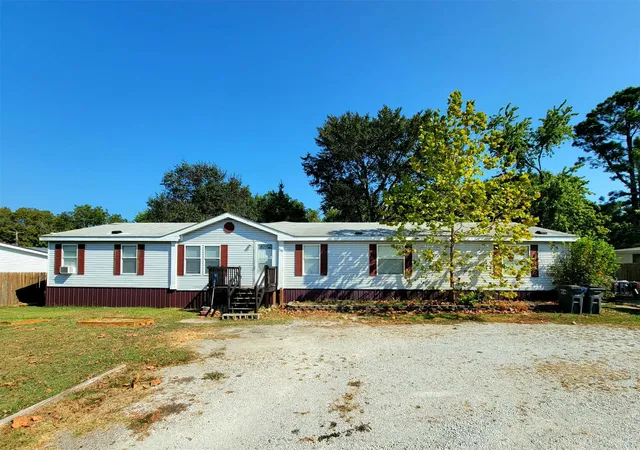 Photo 1 of Manufactured home for sale at 302 E Schley St, Vian, OK 74962 | MLS# 2634535 | Listing updated on 2026-10-07