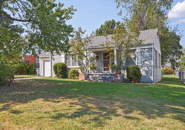 Photo 2 of Sale Pending at 5427 E 5th Place, Tulsa, OK 74112 | MLS# 2634512 | Listing updated on 2026-09-23