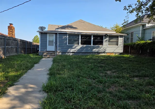 Photo 2 of Single family home for sale at 1204 E Lincoln Ave, Sapulpa, OK 74066 | MLS# 2634531 | Listing updated on 2026-09-19