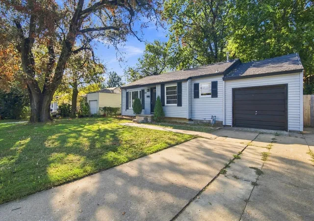 Photo 3 of Single family home for sale at 4528 E 4 Place, Tulsa, OK 74112 | MLS# 2634349 | Listing updated on 2026-09-22