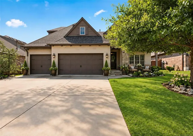 Photo 1 of Sale Pending at 3317 W Gary St, Broken Arrow, OK 74012 | MLS# 2634592 | Listing updated on 2026-09-24