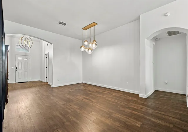 Photo 3 of Single family home for sale at 1816 E Laredo St, Broken Arrow, OK 74012 | MLS# 2634262 | Listing updated on 2026-09-20