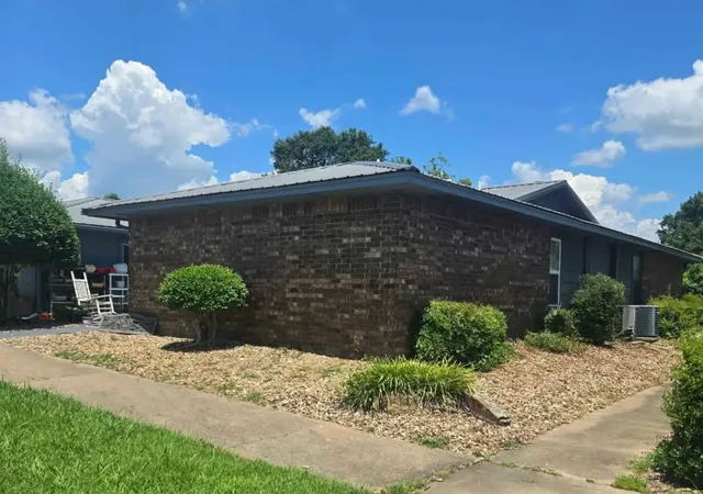 Photo 1 of Sale Pending at 101 Doris Dr #31, Sallisaw, OK 74955 | MLS# 2634619 | Listing updated on 2026-10-10