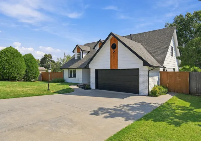 Photo 3 of Single family home for sale at 6103 S 72nd East Ave, Tulsa, OK 74133 | MLS# 2634617 | Listing updated on 2026-10-04