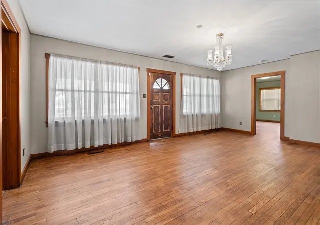 Photo 3 of Single family home for sale at 822 Stanley St Sw, Ardmore, OK 73401 | MLS# 2634010 | Listing updated on 2026-10-08