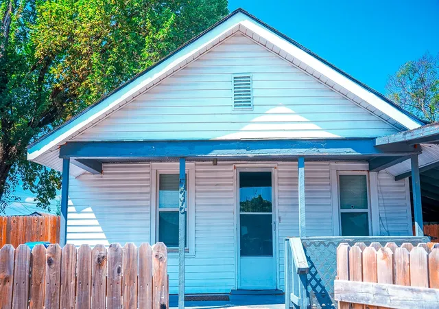 Photo 1 of Sale Pending at 536 S 38th Westavenue, Tulsa, OK 74127 | MLS# 2634656 | Listing updated on 2026-09-30