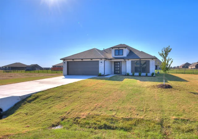 Photo 2 of Single family home for sale at 13512 N 60th Eastplace, Collinsville, OK 74021 | MLS# 2634674 | Listing updated on 2026-10-07