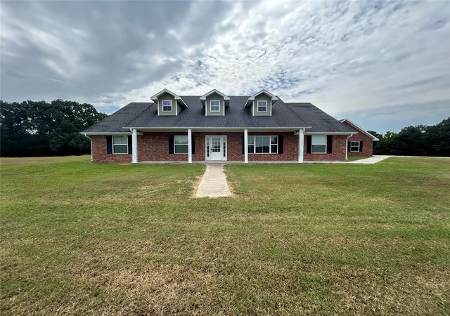 Photo 1 of Single family home for sale at 10816 W Highway 9, Stigler, OK 74462 | MLS# 2634714 | Listing updated on 2026-09-22