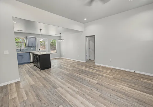 Photo 3 of Single family home for sale at 1809 Deer Run, Muskogee, OK 74403 | MLS# 2634597 | Listing updated on 2026-09-22